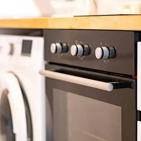 Ultracentral Dalles Centru * Bükreş